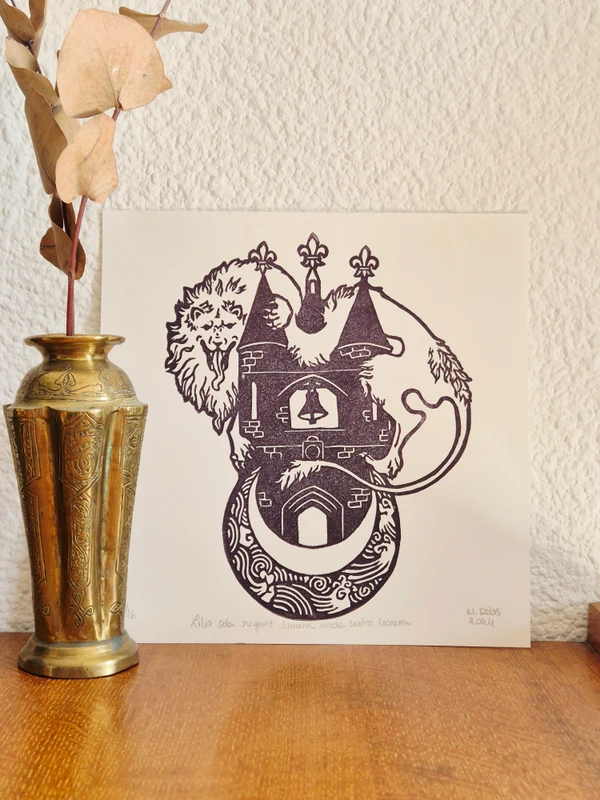 Product photo: Lilia sola regunt lunam unda castra leonem