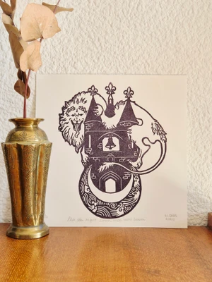 Lilia sola regunt lunam unda castra leonem — view 1 of 2