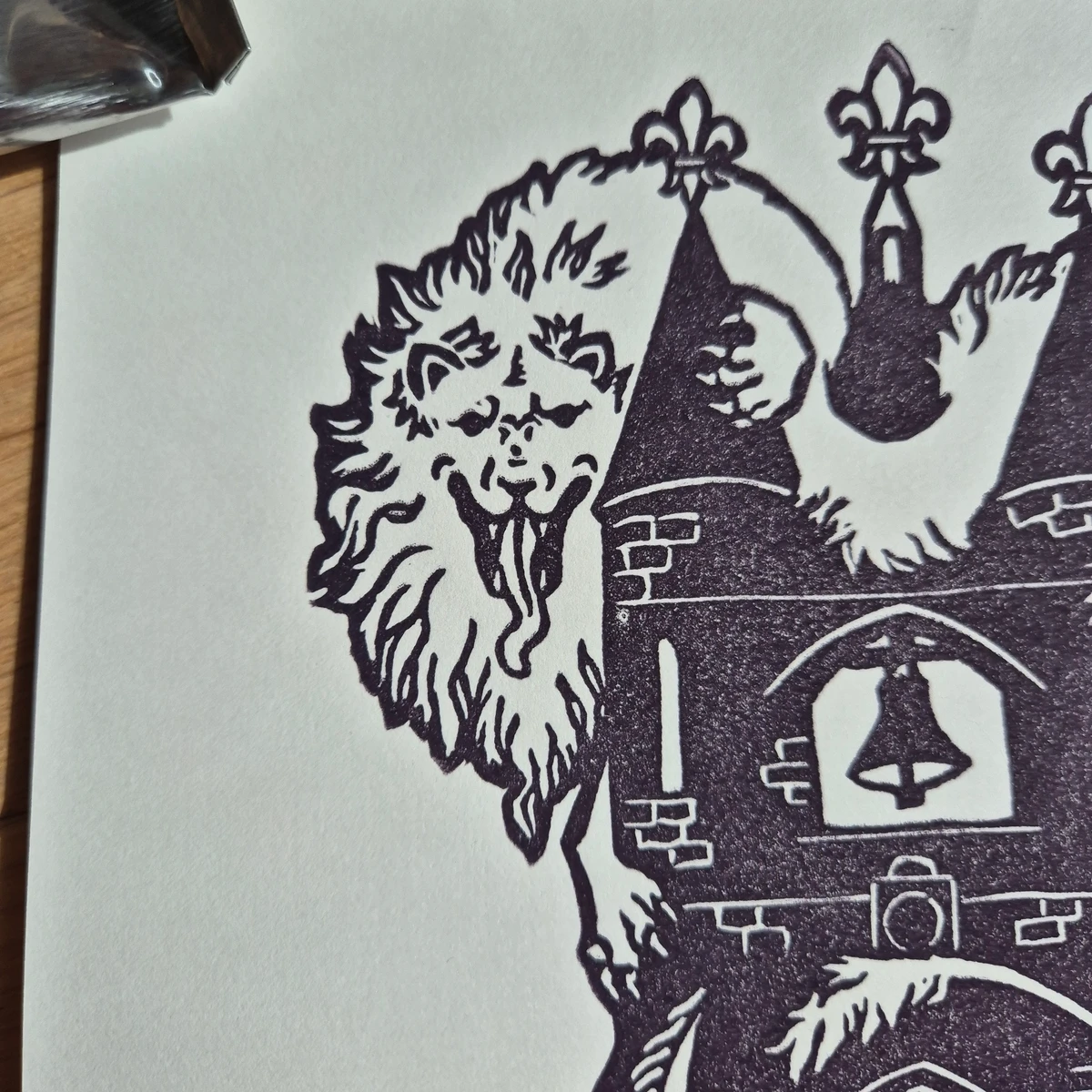 Lilia sola regunt lunam unda castra leonem — view 2 of 2